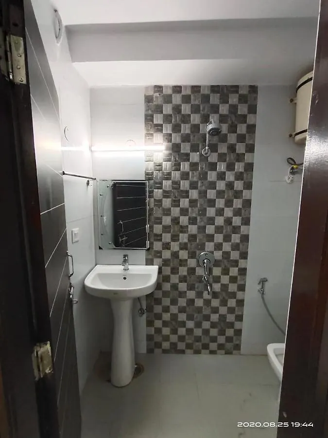 Hotel Royal Town New Delhi
