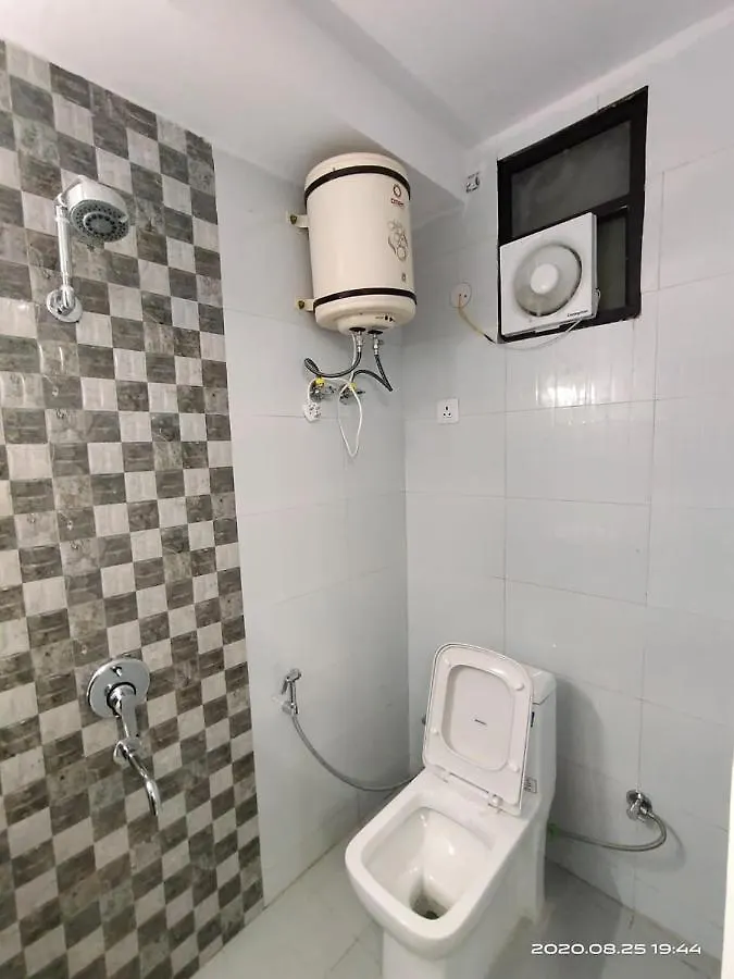 **  Hotel Royal Town New Delhi India